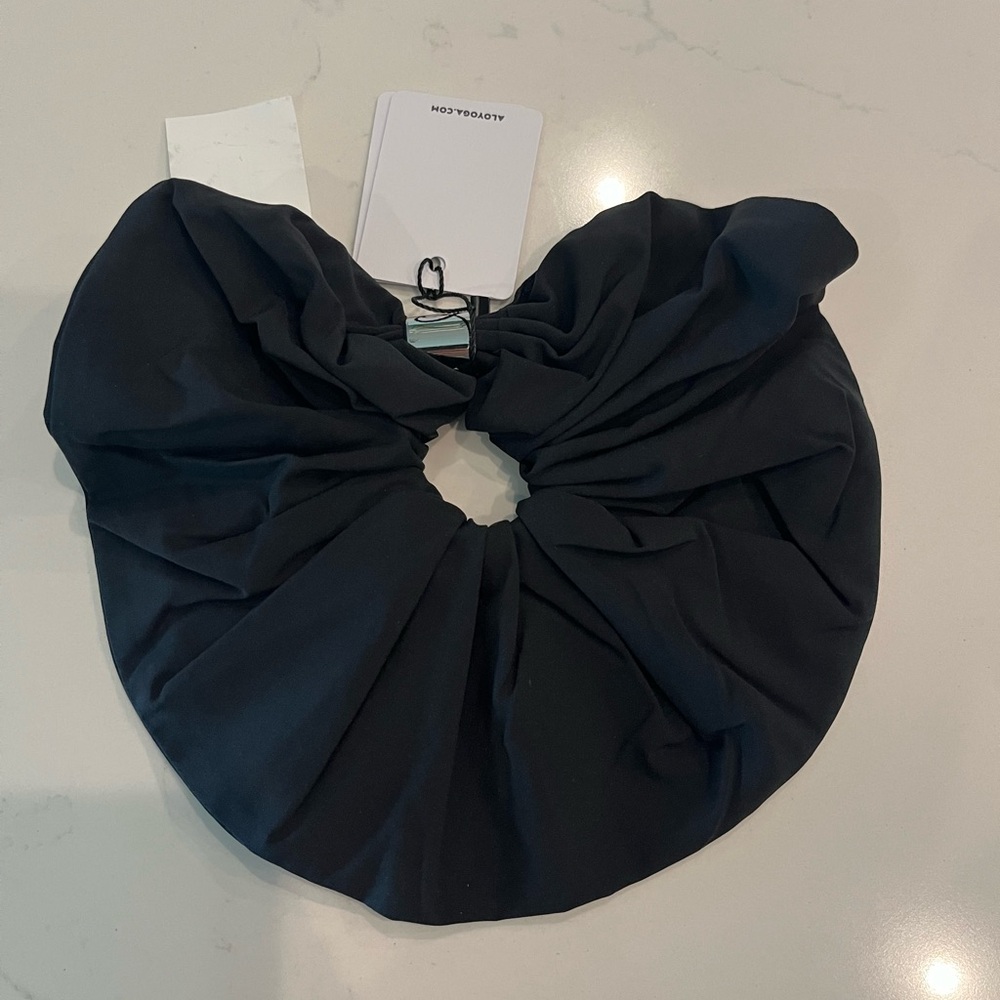 ALO Yoga Black Hair Scrunchie
